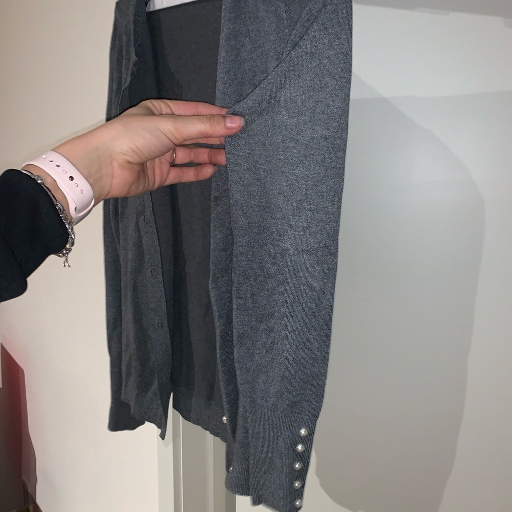 Sweater - Picture 4 of 5
